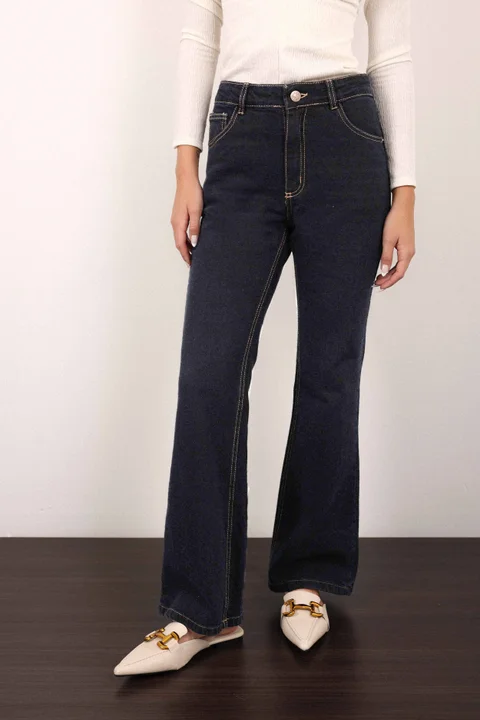 BOOTCUT QUARK