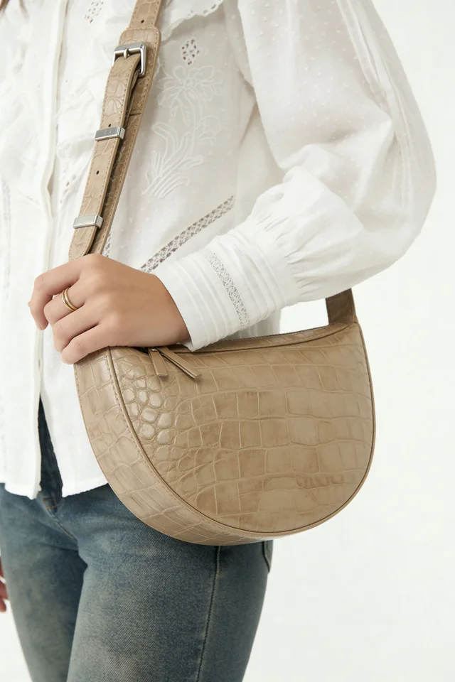 MC1504 - CARTERA RENATA