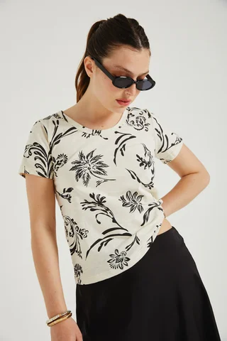 RN1530 - REMERA SHONA - Vista 2