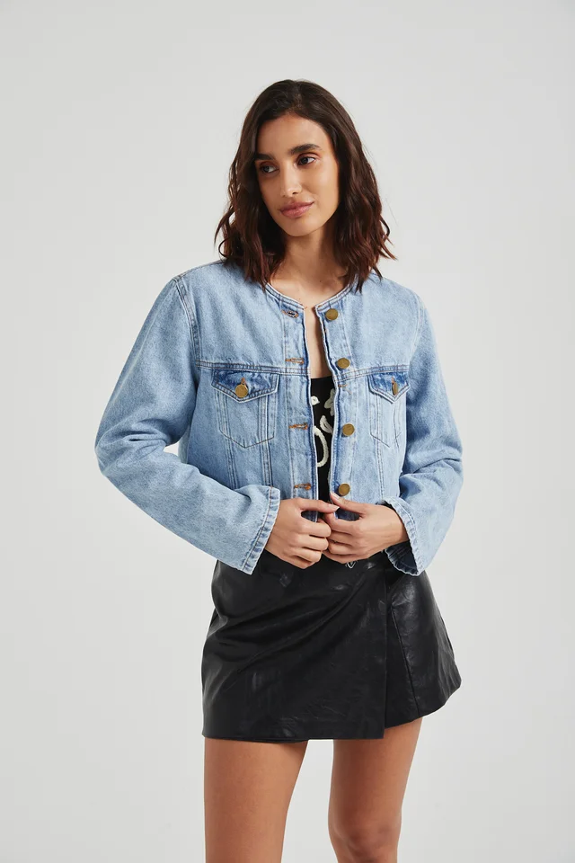 JN2612 - CAMPERA ALISO