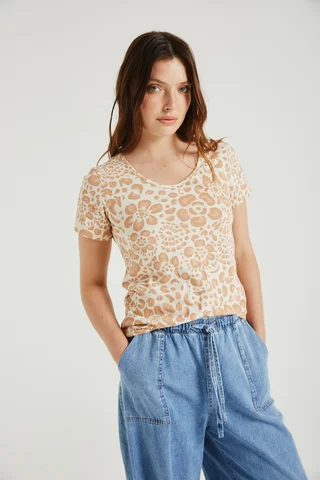 RN2630 - REMERA TREBOL - Vista 2