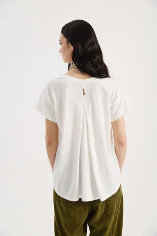 RN2701 - REMERA ALBA - Vista 3