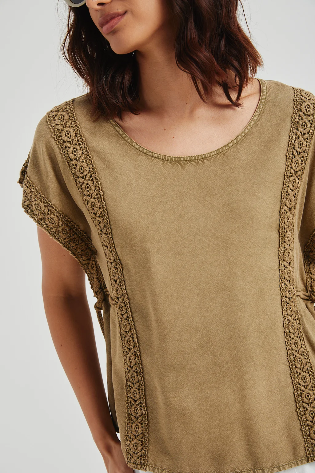 CI2629 - REMERA DAFNE