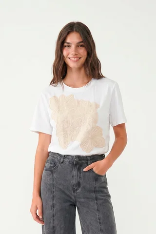 RC1606 - REMERA VIVIENNE - Vista 4