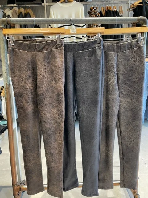 Calza de Cuerina Crockelada Vintage