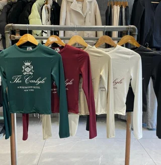 Remera Rosewood - Vista 4