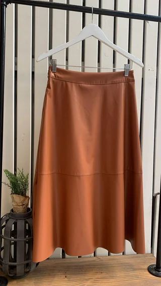 pollera eras - Vista 4