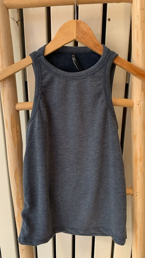 musculosa noah