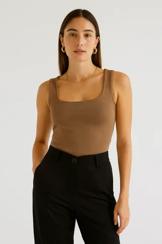 Musculosa Ares - Vista 6