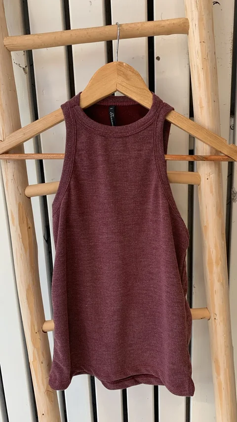 musculosa noah