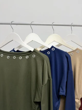 Remera Charini - Vista 4