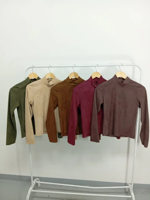 Polera Still