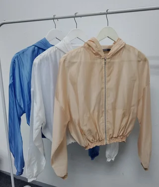 Campera Bizarrap - Vista 3