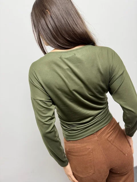 Remera Charini
