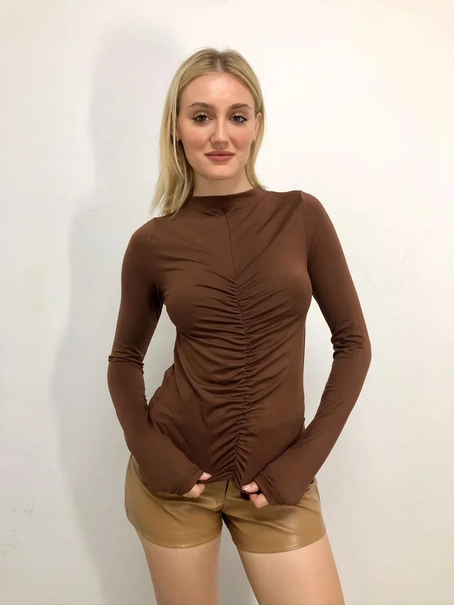Remera Louvre