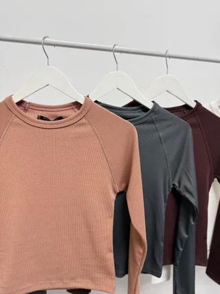 Remera Daria - Vista 4