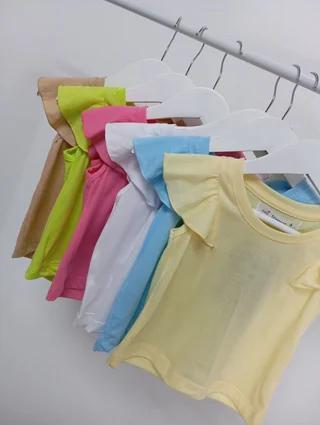 Remera Courtney - Vista 2