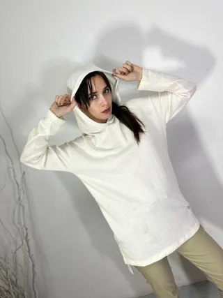 Sweater Poison - Vista 5