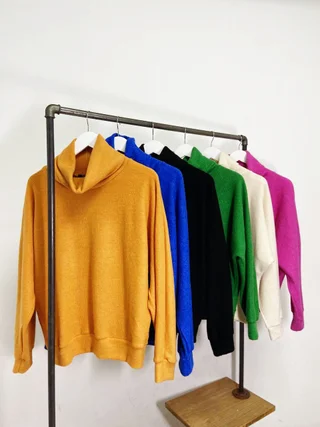 Sweater Believe - Vista 6