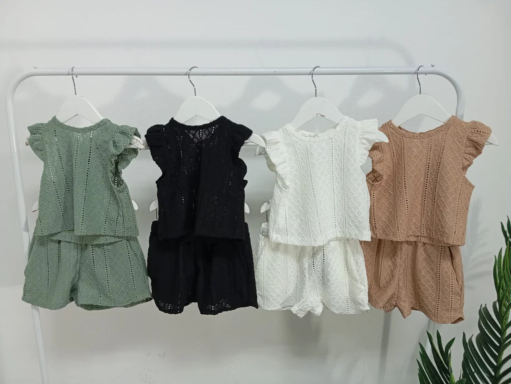 Short Mirabel